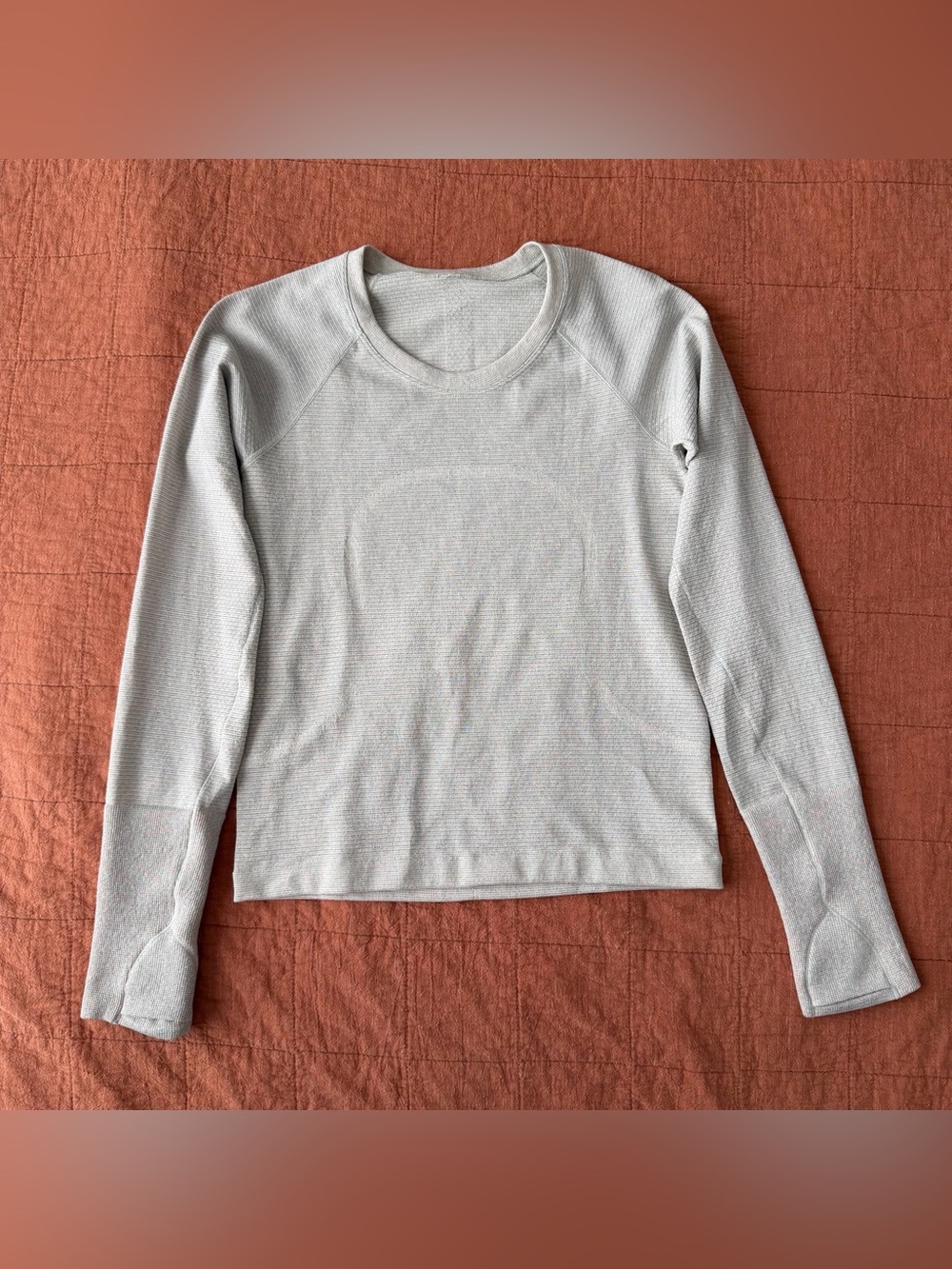 Lululemon Swiftly Tech Long Sleeve Top Waist Length Sparkle 6 Light Gray Run